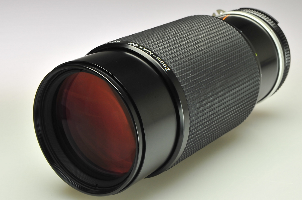 Nikon Ai-S Zoom-Nikkor 80-200mm f4